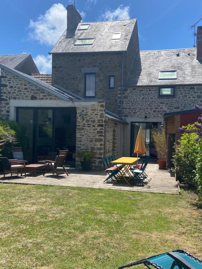 Le Cottage De La Baie Carolles Eksteriør billede